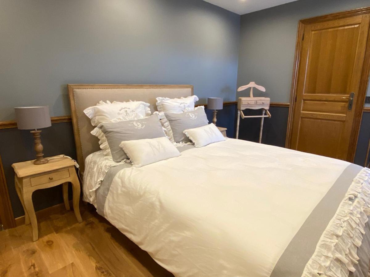 La Maison Du Caillou Bed & Breakfast Pontarme Exterior photo