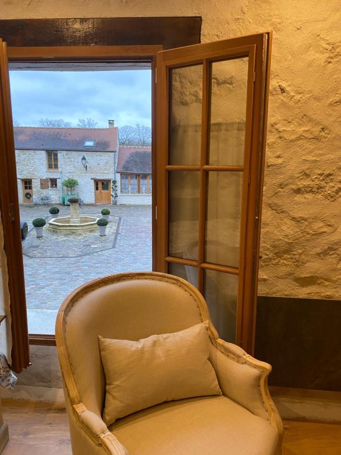 La Maison Du Caillou Bed & Breakfast Pontarme Exterior photo