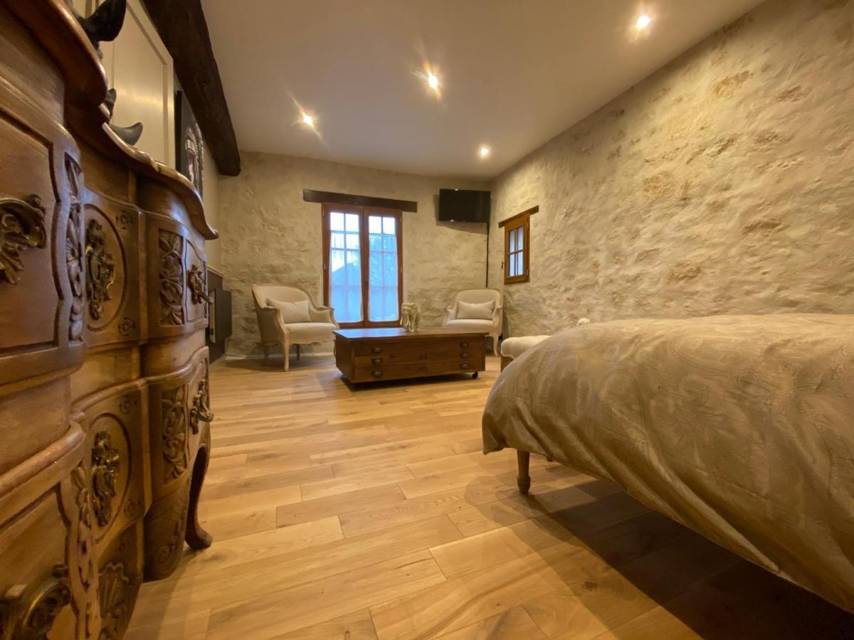 La Maison Du Caillou Bed & Breakfast Pontarme Exterior photo