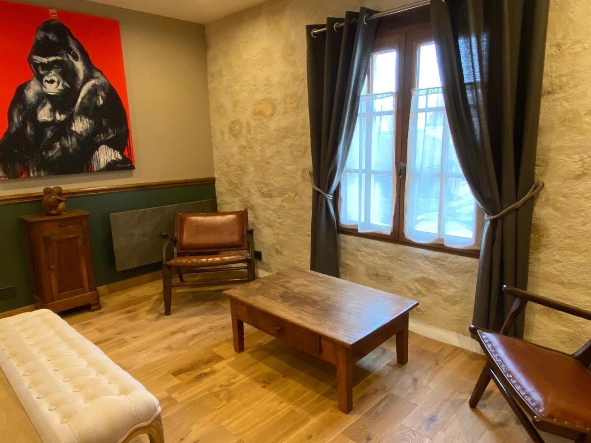 La Maison Du Caillou Bed & Breakfast Pontarme Exterior photo