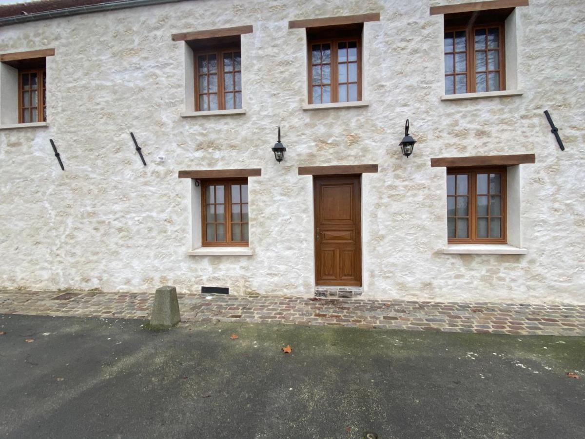 La Maison Du Caillou Bed & Breakfast Pontarme Exterior photo